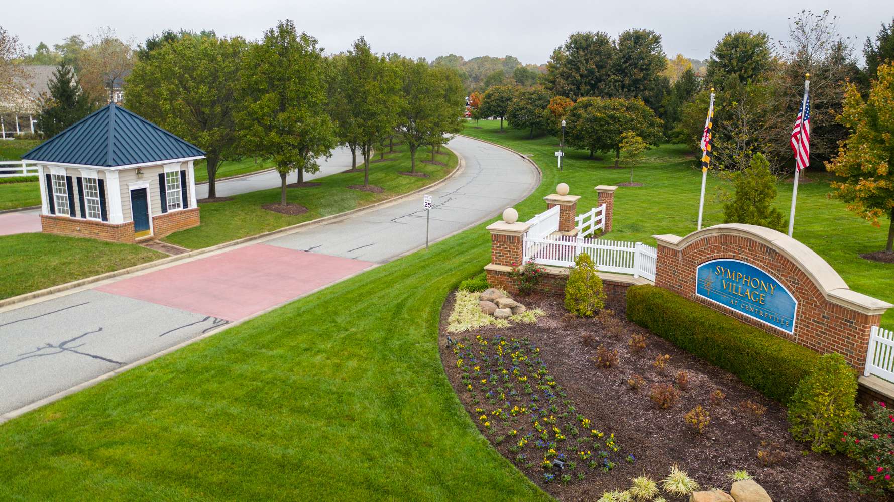 HOA landscaped entrance