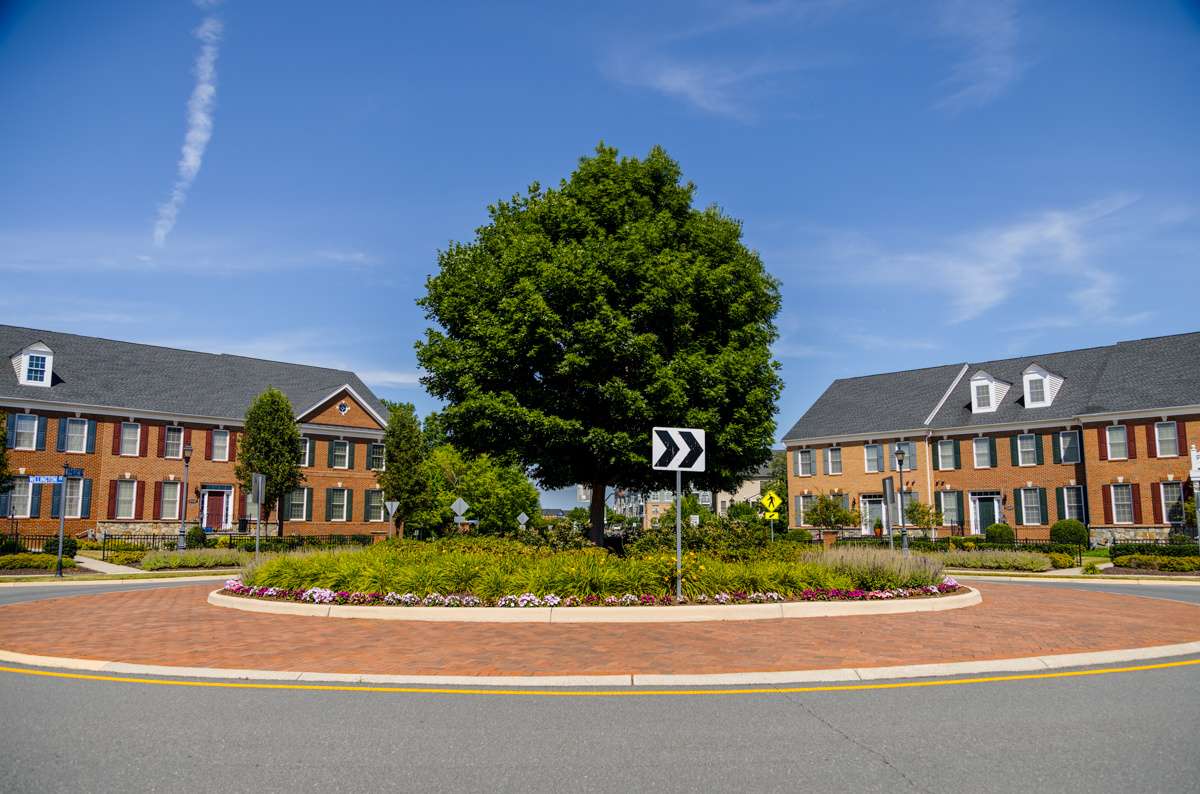 Moorefield Green HOA landscape enhancement plants circular drive 