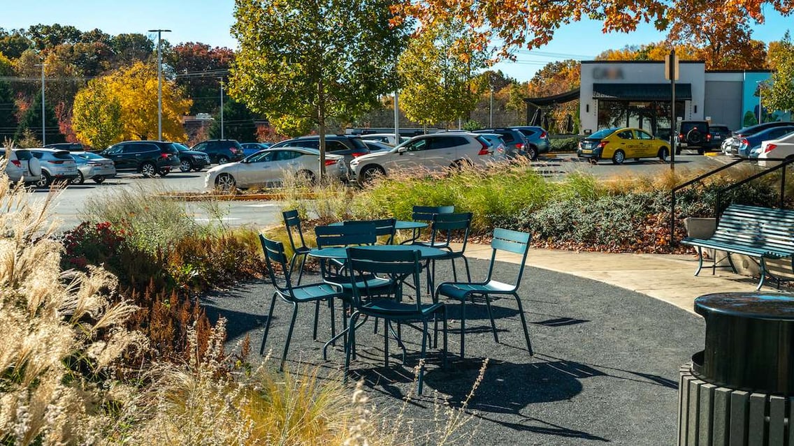Cabin-John-retail-landscaping-seating area common area plantings