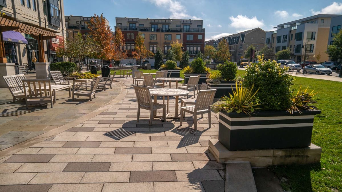 landscaping near shopping center