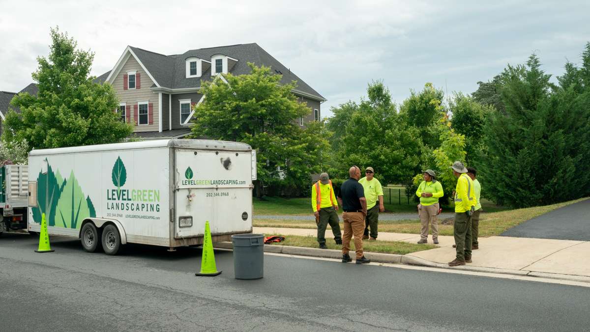 crew truck roadside