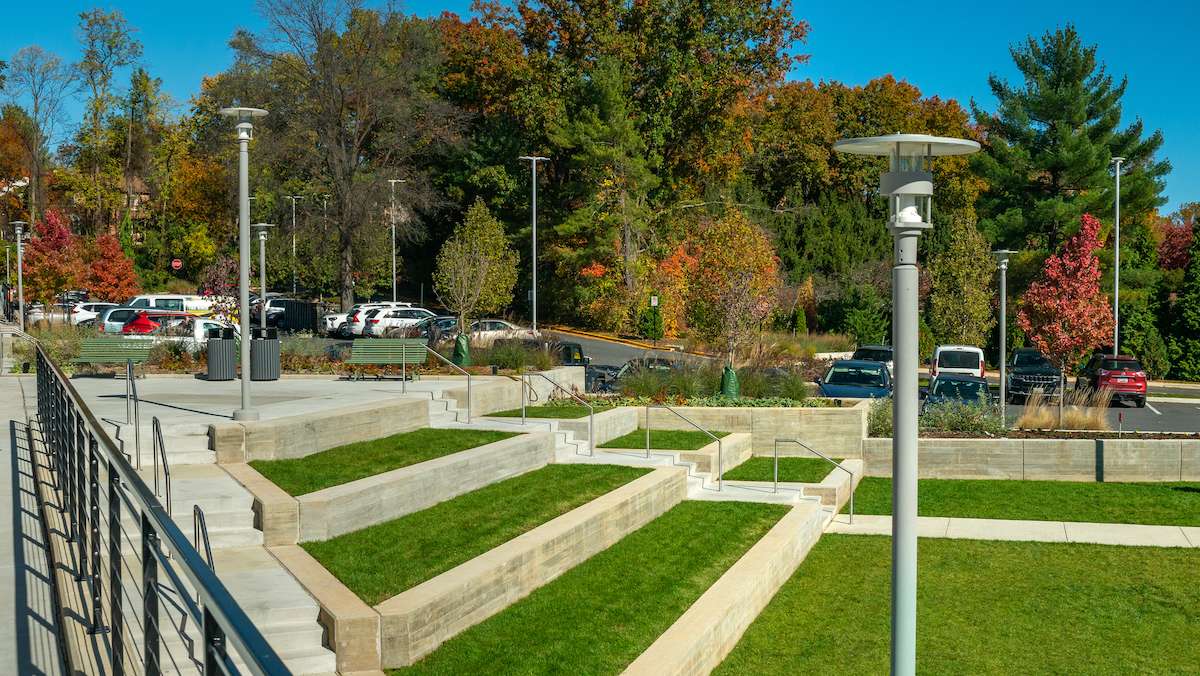 Cabin-John-walkways grass plantings parking lot